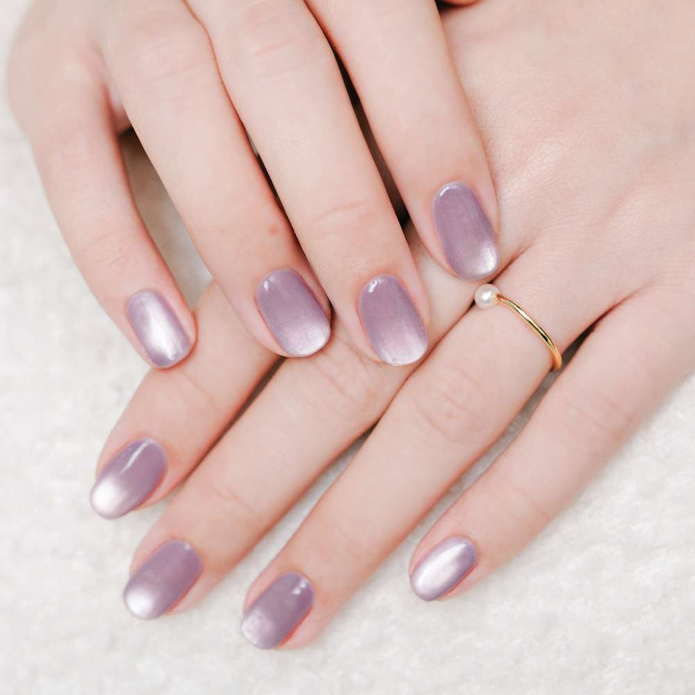 高彩度晶透 長效附著力升級版（建議搭配301底膠+302封膠使用 需照LED美甲燈），卸甲需搭配愛若雅卸甲