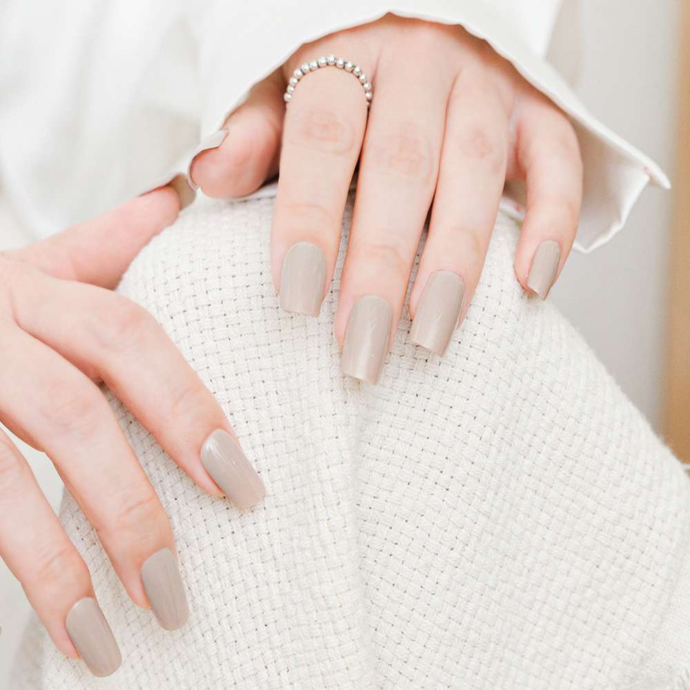 30秒快乾 輕鬆卸甲 可直接摳除 (免底膠、免去漬、免上層，需照LED美甲燈)