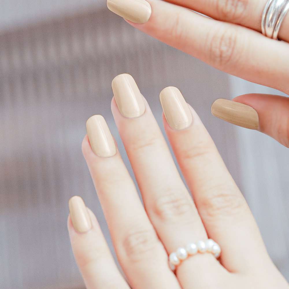 30秒快乾 輕鬆卸甲 可直接摳除 (免底膠、免去漬、免上層，需照LED美甲燈)